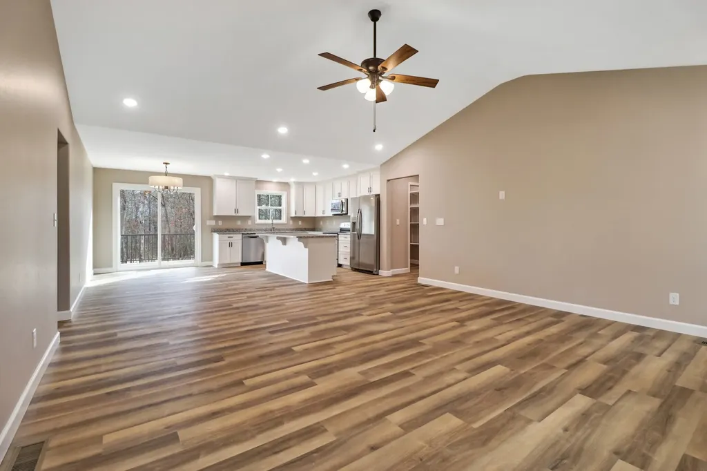 154 Adler Lane Crossville TN 38558