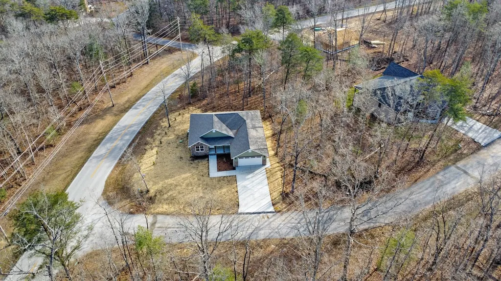 154 Adler Lane Crossville TN 38558