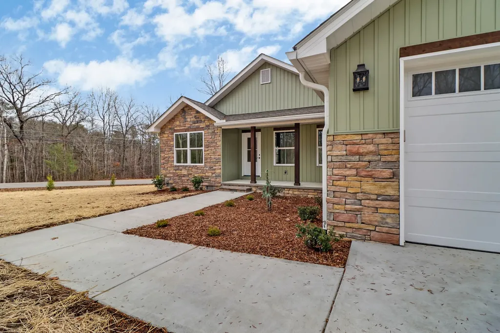 154 Adler Lane Crossville TN 38558