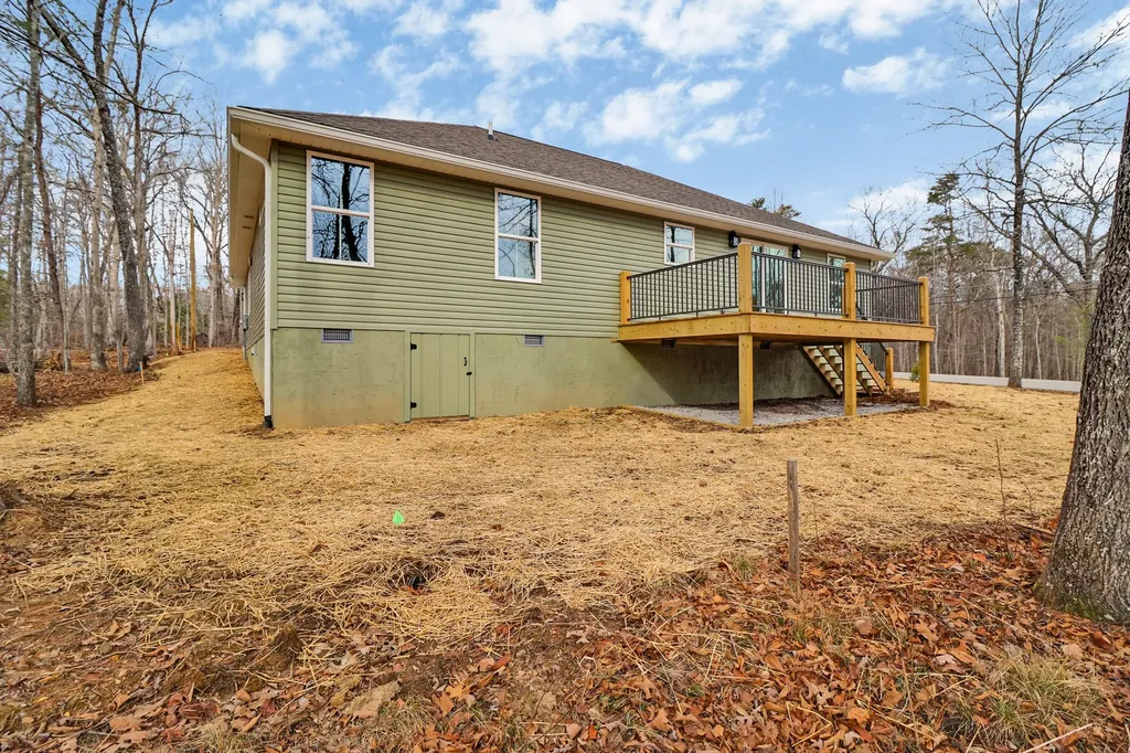 154 Adler Lane Crossville TN 38558