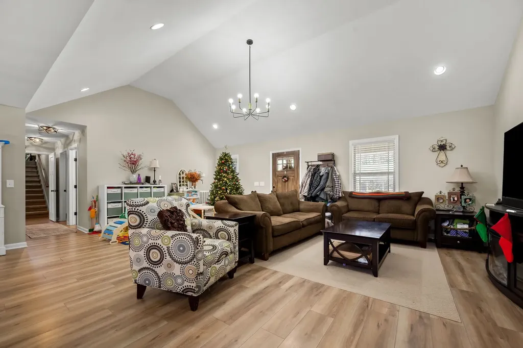 105 Cumberland Court Tullahoma TN 37388