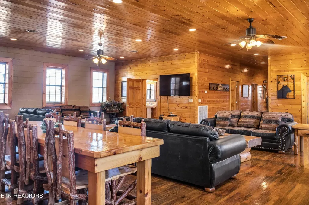 301 School Street Tellico Plains TN 37385