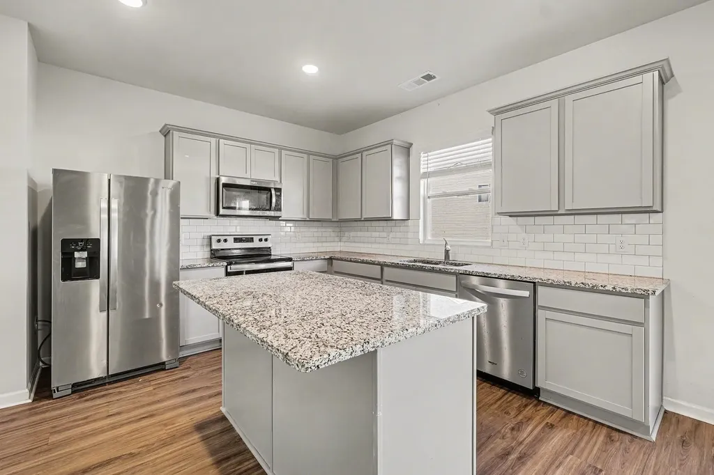 707 Samuel Lee Lane Murfreesboro TN 37127