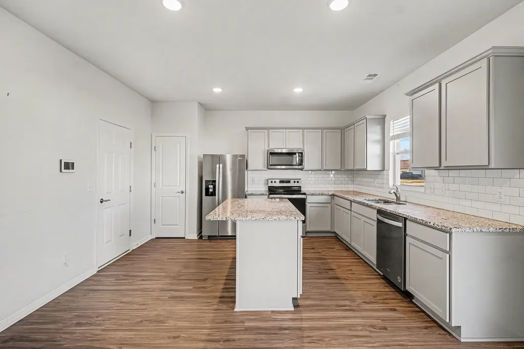 707 Samuel Lee Lane Murfreesboro TN 37127