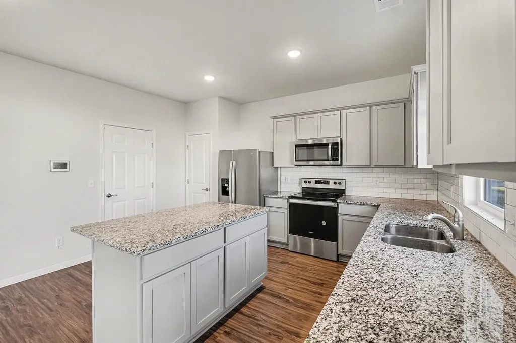 707 Samuel Lee Lane Murfreesboro TN 37127