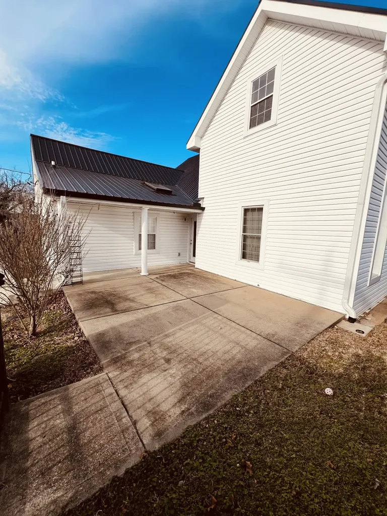 748 Main Street Clarksville TN 37040