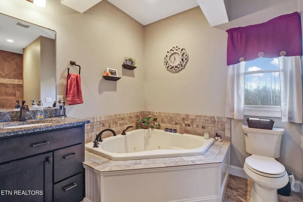 370 Randolph Road Crossville TN 38555