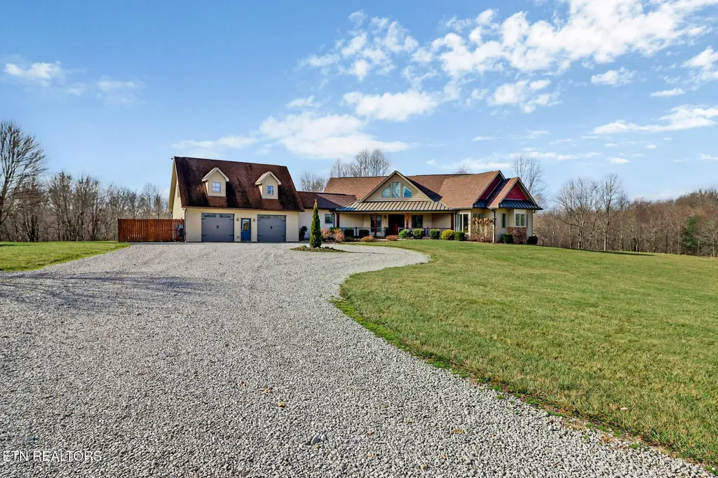 370 Randolph Road Crossville TN 38555