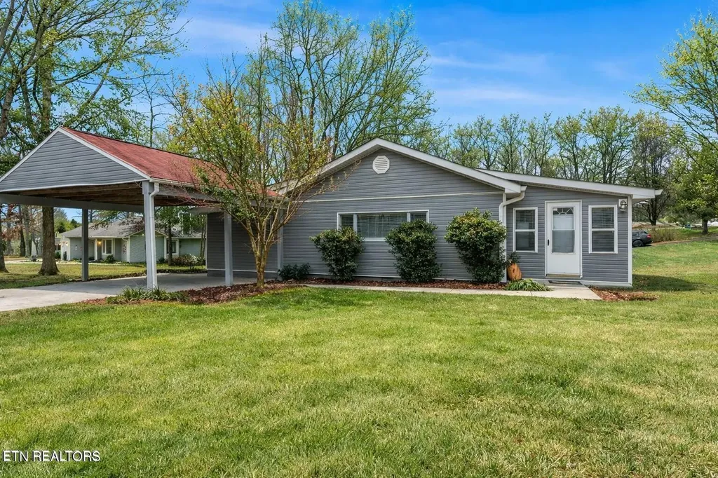 352 Lakeview Drive Crossville TN 38558