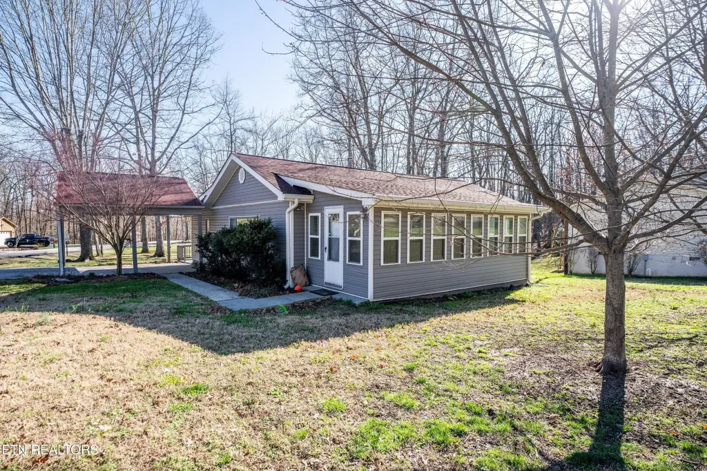 352 Lakeview Drive Crossville TN 38558