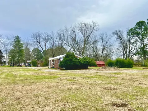 9199 Highway 20 Summertown TN 38483