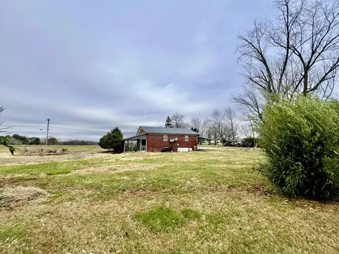 9199 Highway 20 Summertown TN 38483