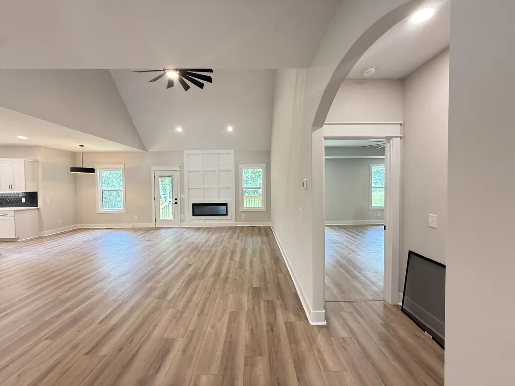 4009 Sadie Grace Way Clarksville TN 37042