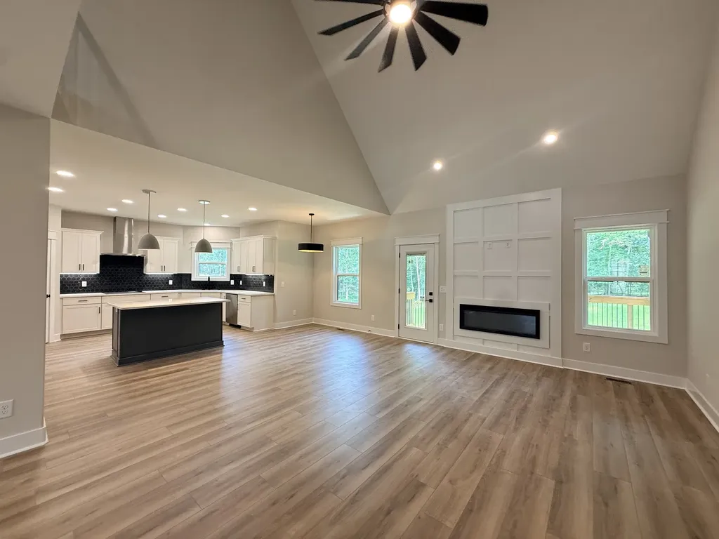 4009 Sadie Grace Way Clarksville TN 37042