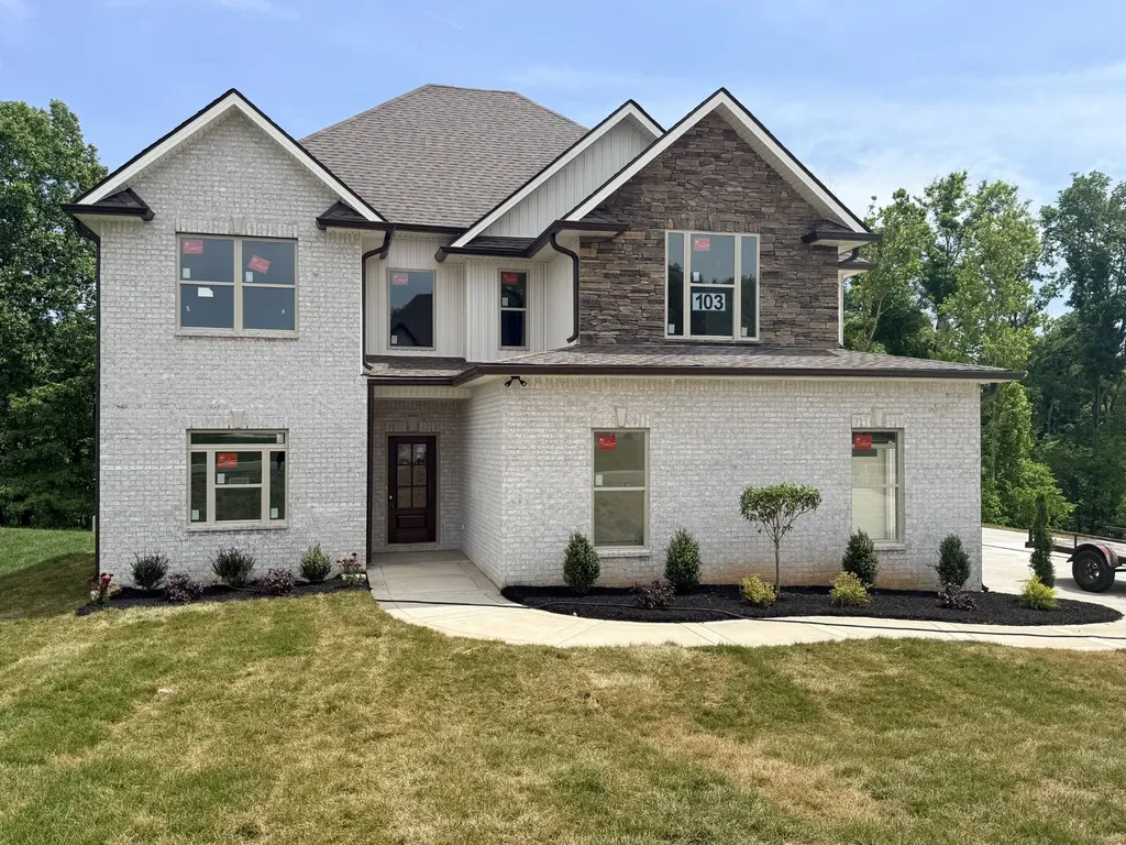 373 Young Lane Pleasant View TN 37146