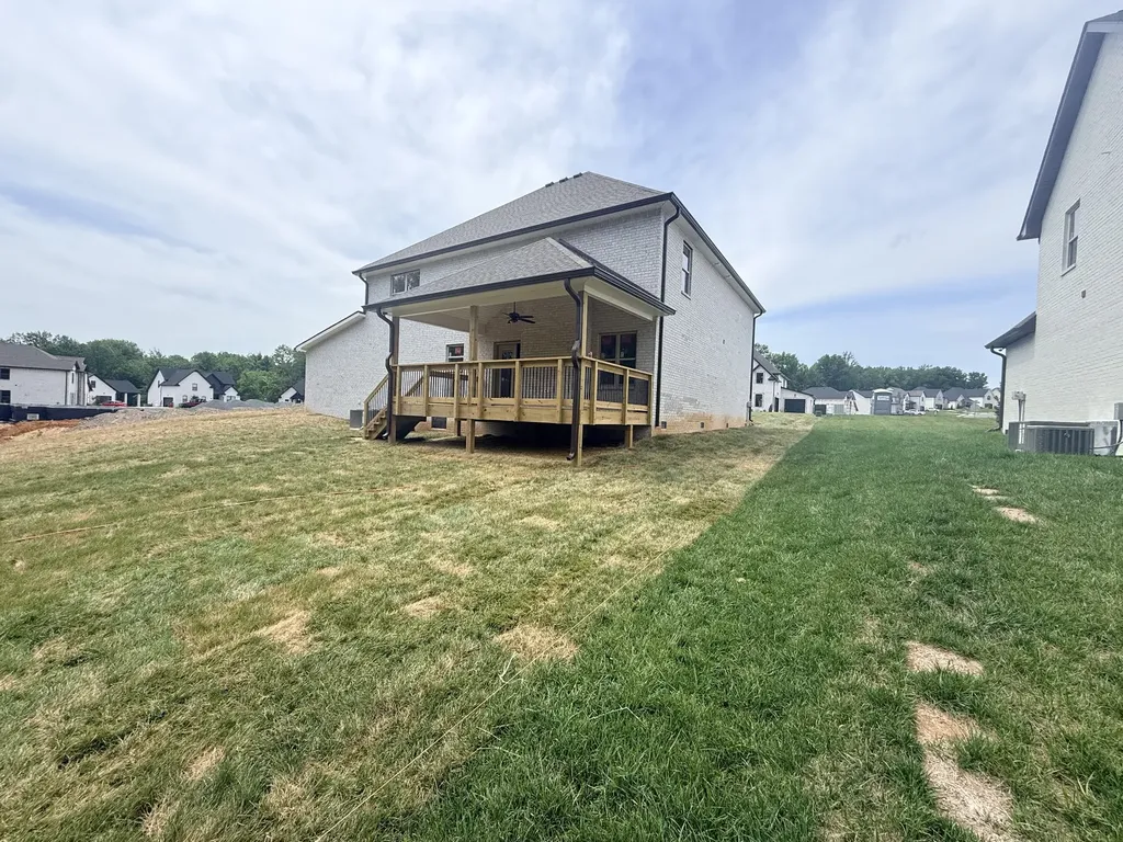 373 Young Lane Pleasant View TN 37146