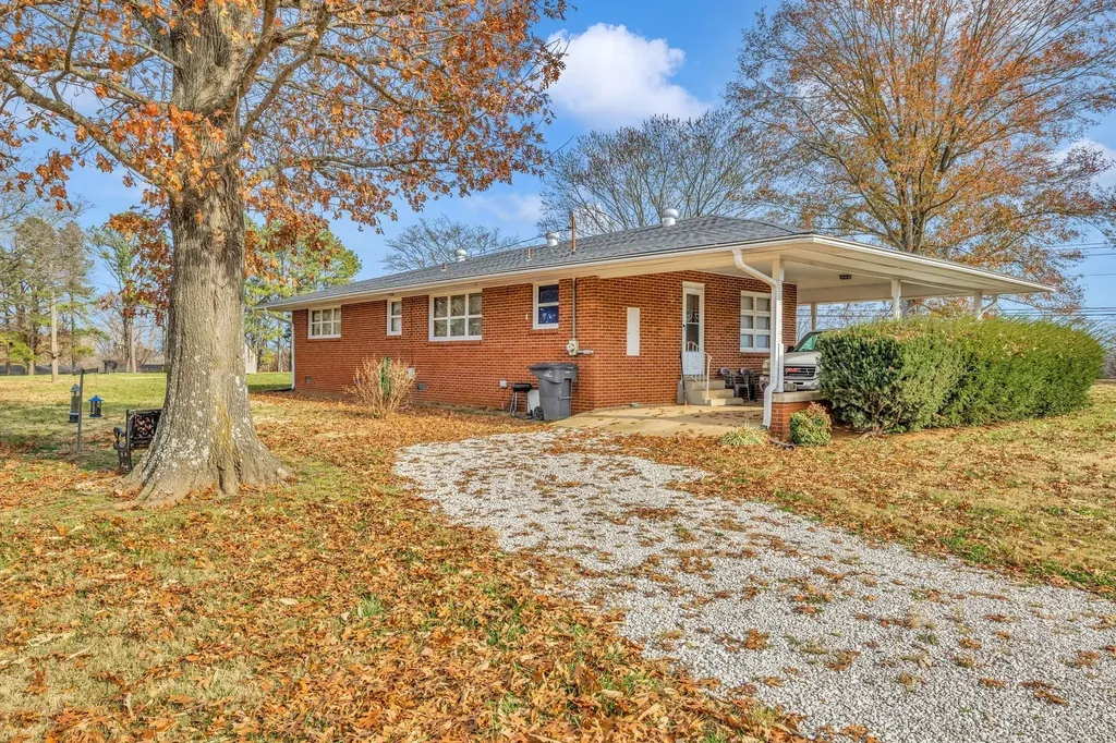 2345 Nashville Highway Columbia TN 38401