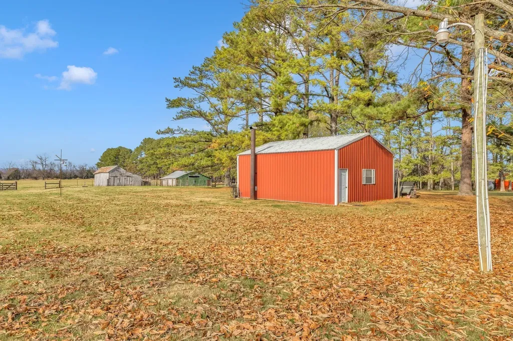 2345 Nashville Highway Columbia TN 38401
