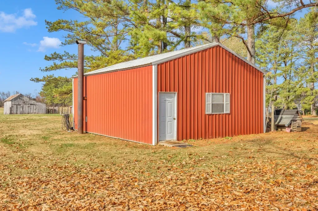 2345 Nashville Highway Columbia TN 38401
