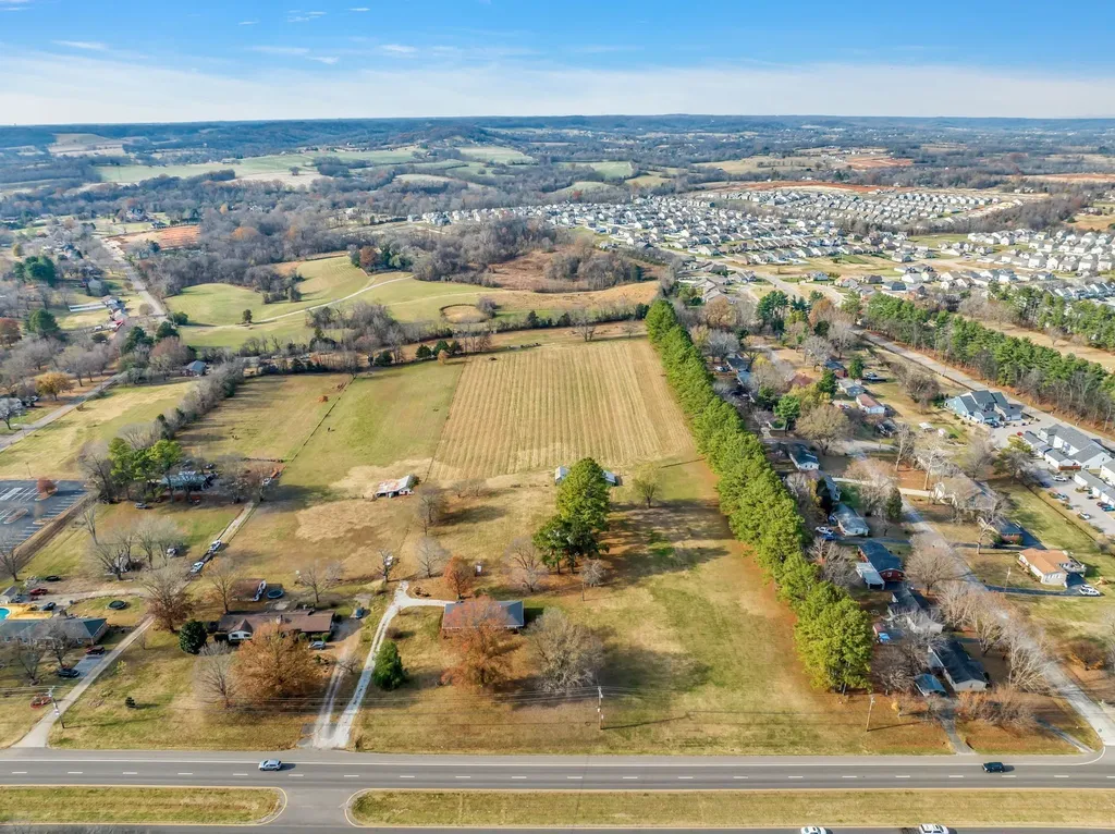 2345 Nashville Highway Columbia TN 38401