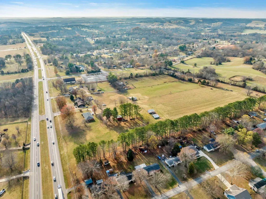 2345 Nashville Highway Columbia TN 38401