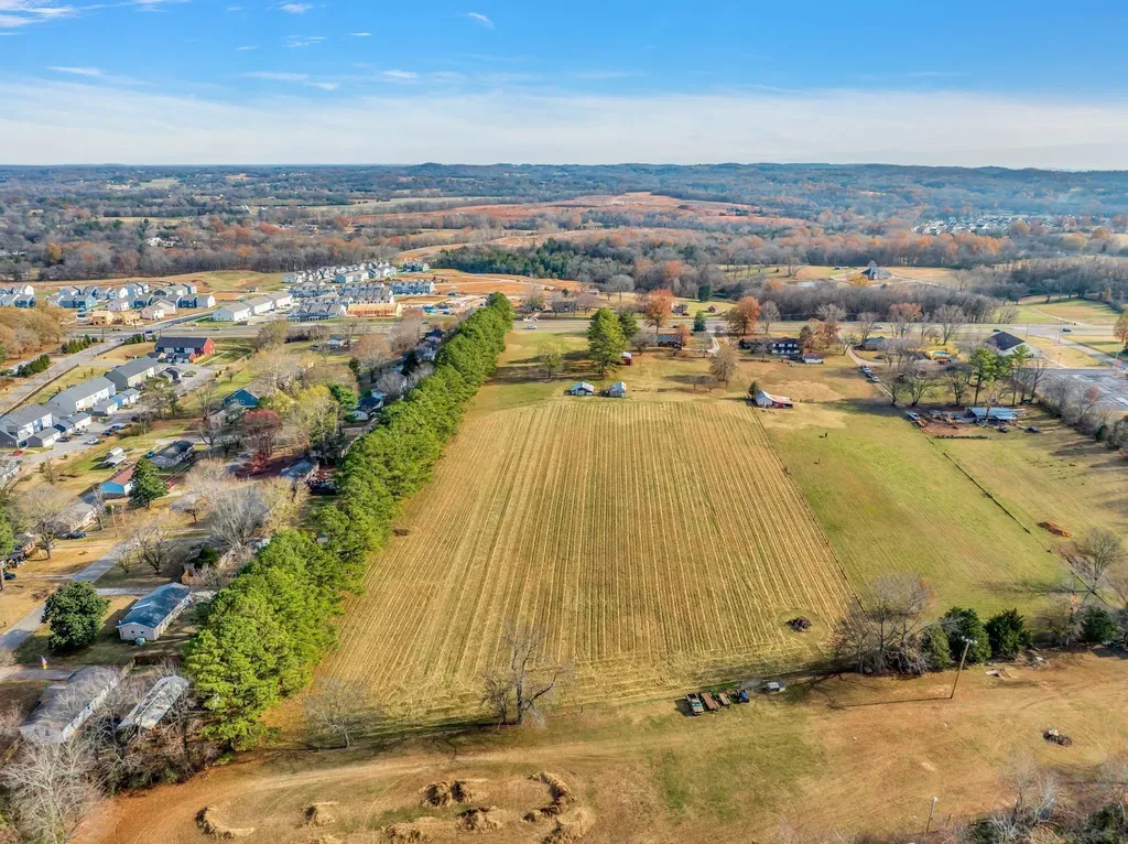 2345 Nashville Highway Columbia TN 38401