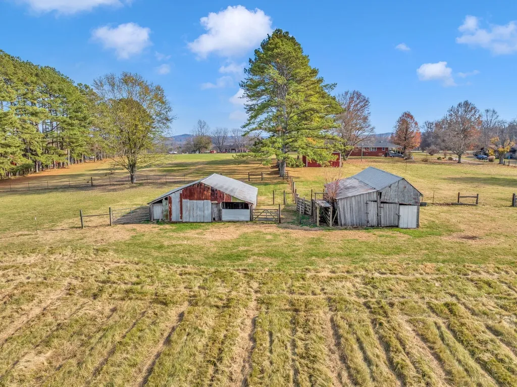 2345 Nashville Highway Columbia TN 38401