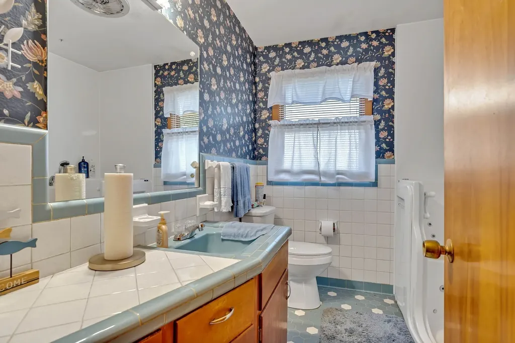 2345 Nashville Highway Columbia TN 38401
