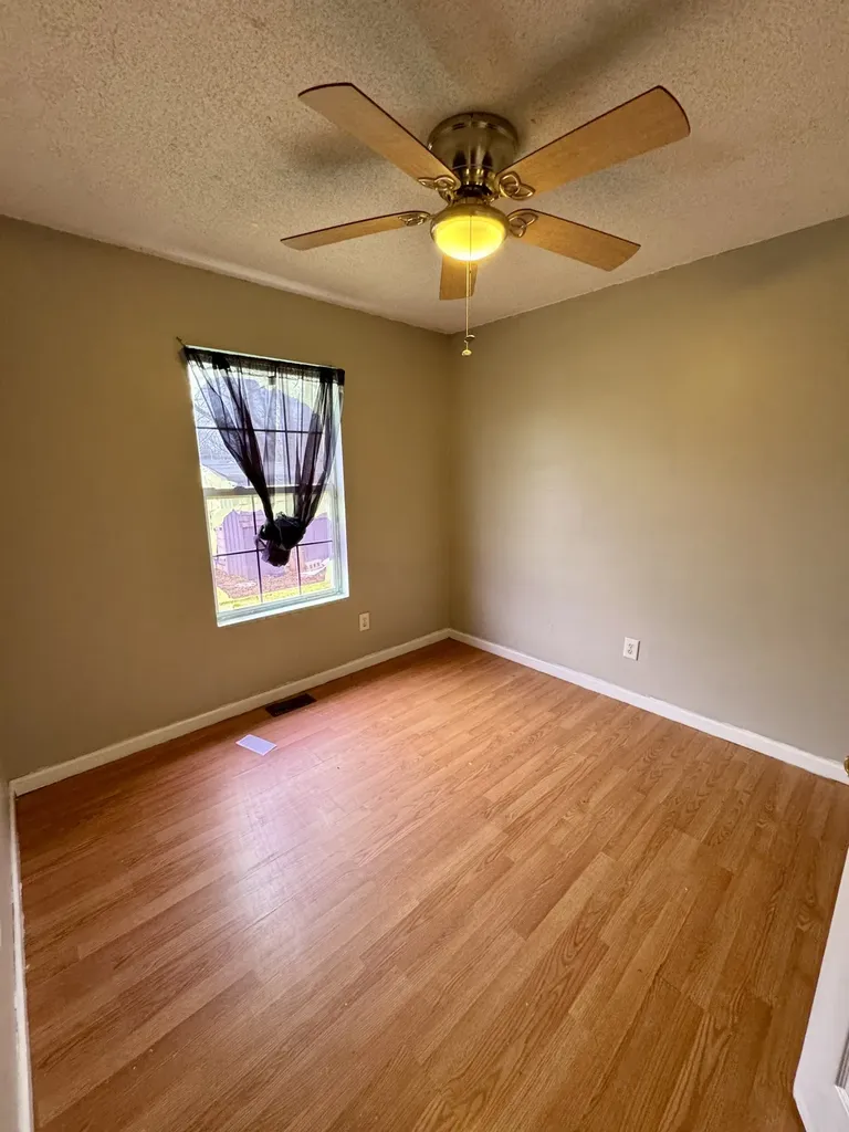506 3rd Street Lawrenceburg TN 38464
