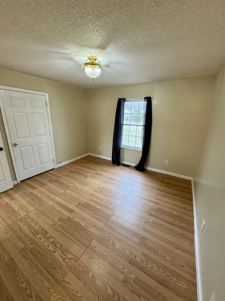506 3rd Street Lawrenceburg TN 38464