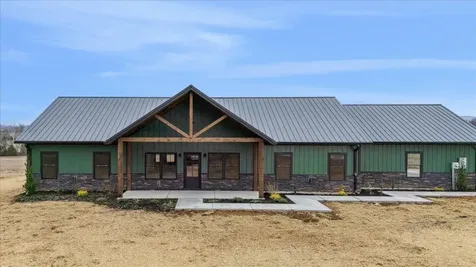 961 Collins Lane Huntland TN 37345