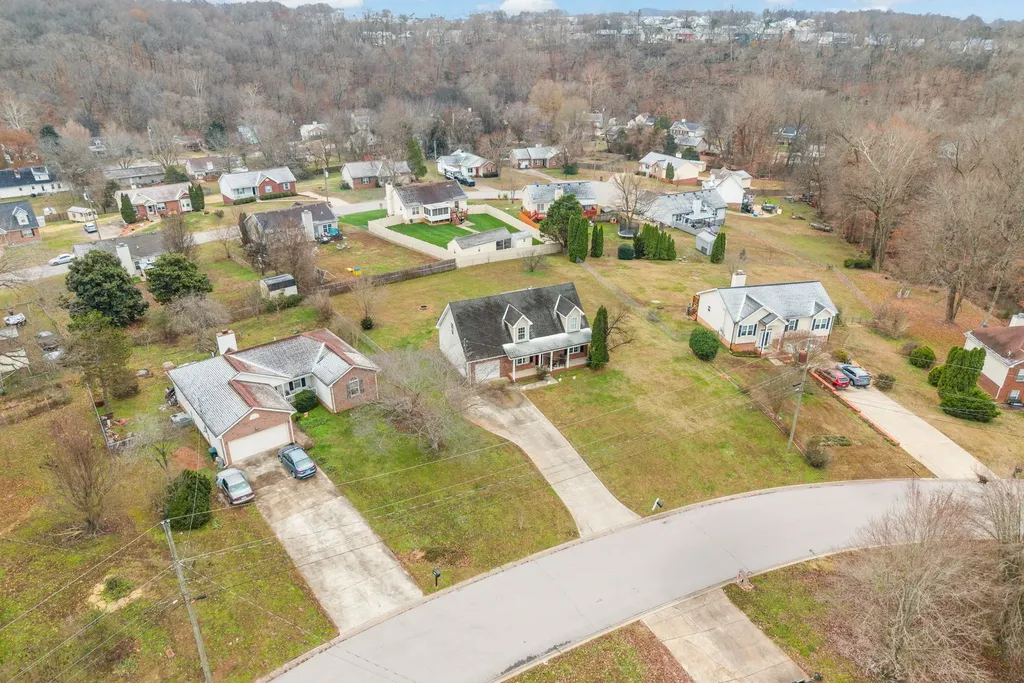 2656 Marymont Drive Clarksville TN 37042