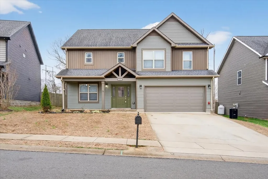 1163 Belvoir Lane Clarksville TN 37040