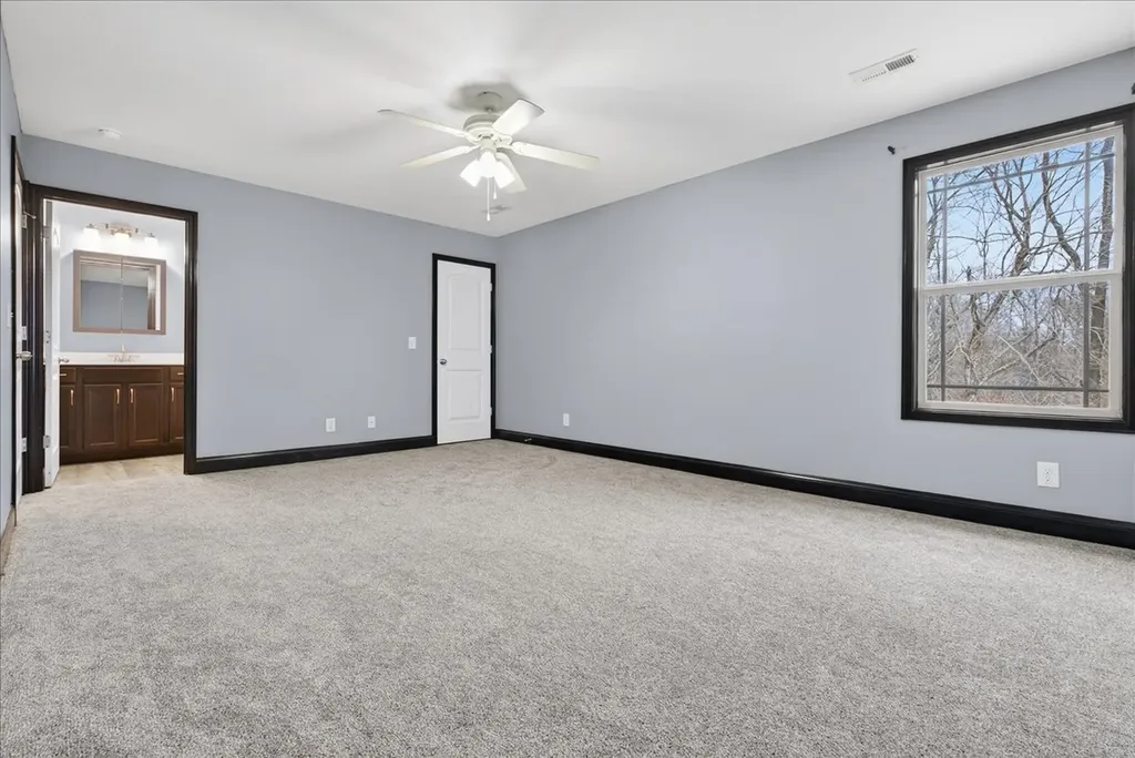 1163 Belvoir Lane Clarksville TN 37040