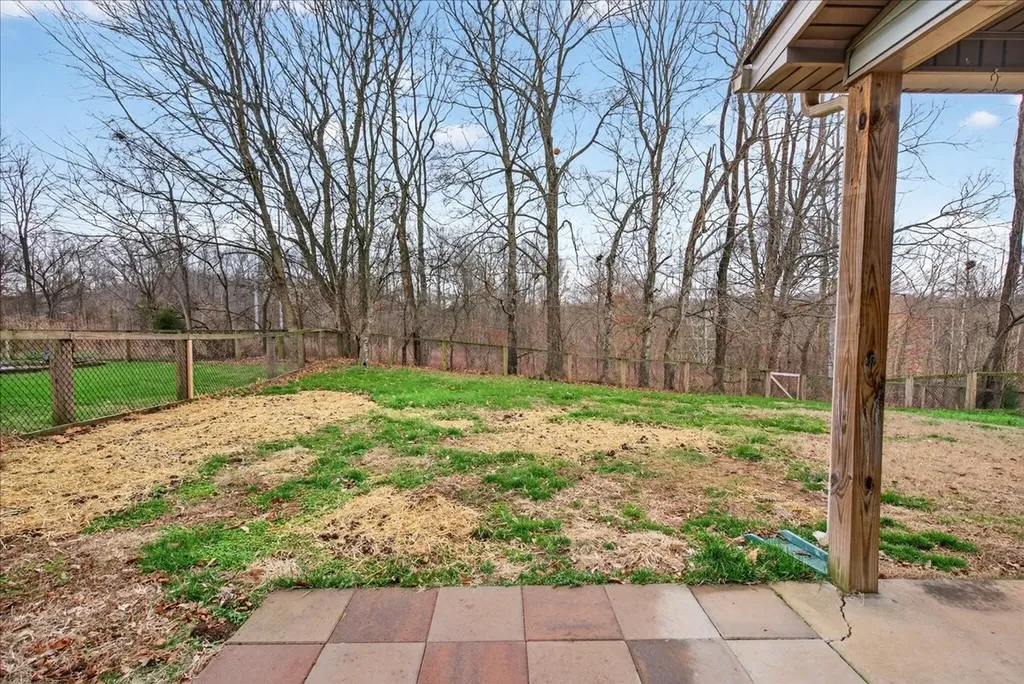 1163 Belvoir Lane Clarksville TN 37040