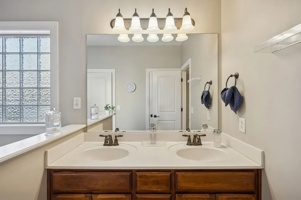 4129 Maximillion Circle Murfreesboro TN 37128