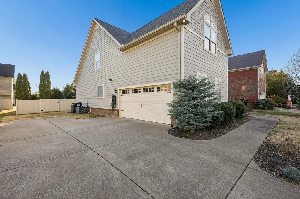 4129 Maximillion Circle Murfreesboro TN 37128