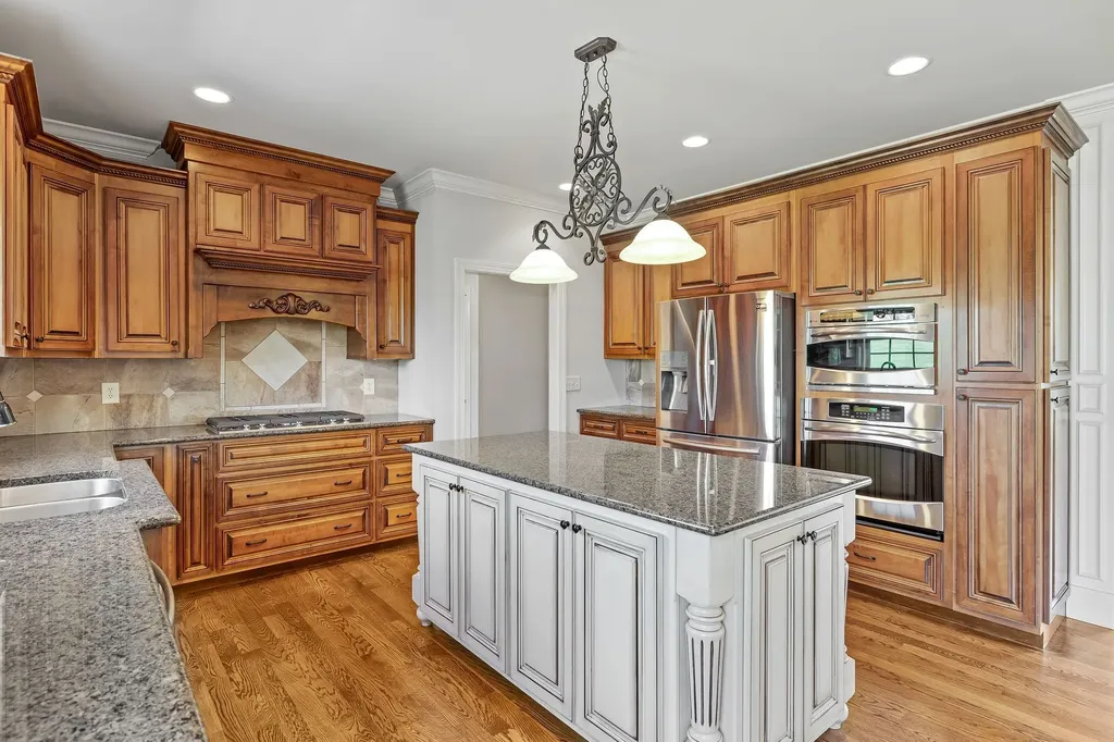 423 Carters Creek Pike Columbia TN 38401