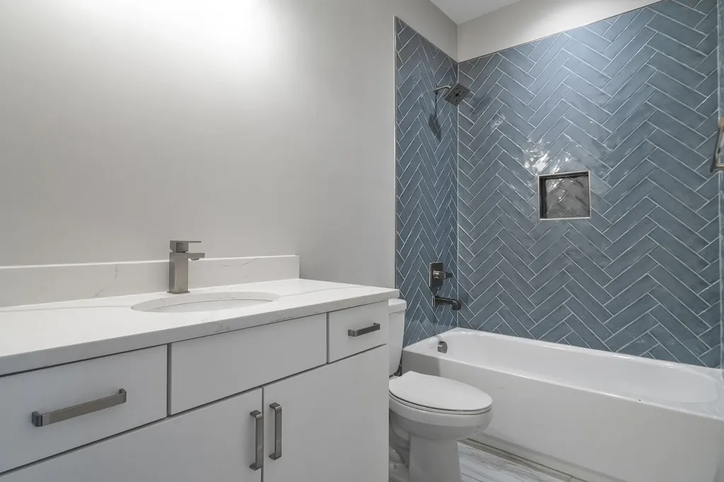 496 W Trinity Lane Nashville TN 37207