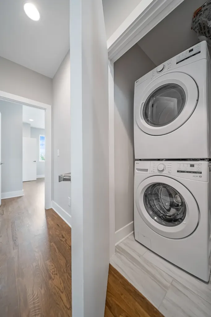 496 W Trinity Lane Nashville TN 37207