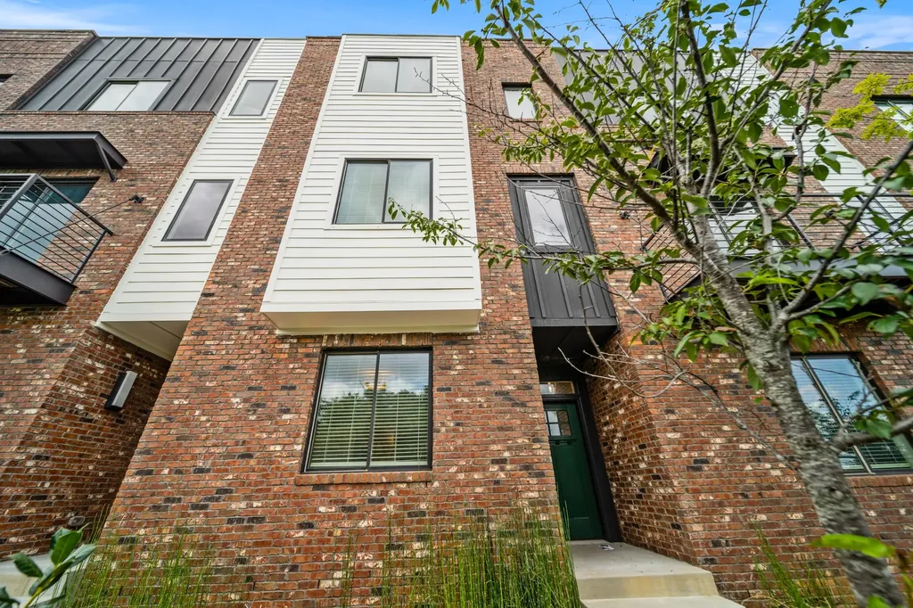 496 W Trinity Lane Nashville TN 37207