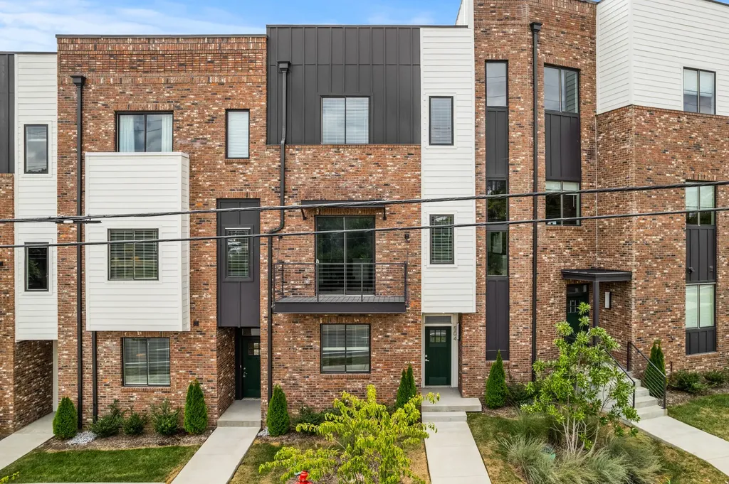496 W Trinity Lane Nashville TN 37207