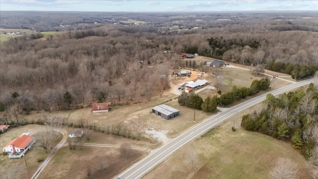 4385 Highway 48, N Charlotte TN 37036