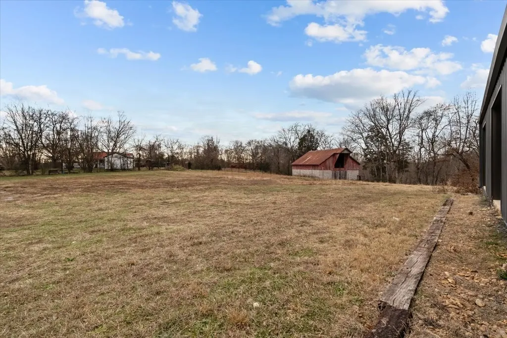 4385 Highway 48, N Charlotte TN 37036