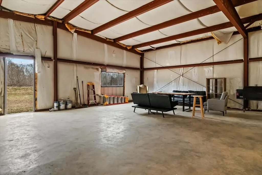 4385 Highway 48, N Charlotte TN 37036