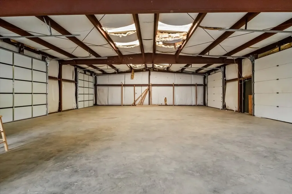 4385 Highway 48, N Charlotte TN 37036