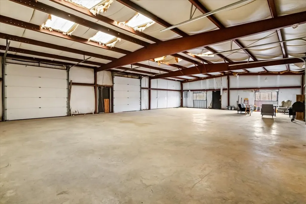 4385 Highway 48, N Charlotte TN 37036