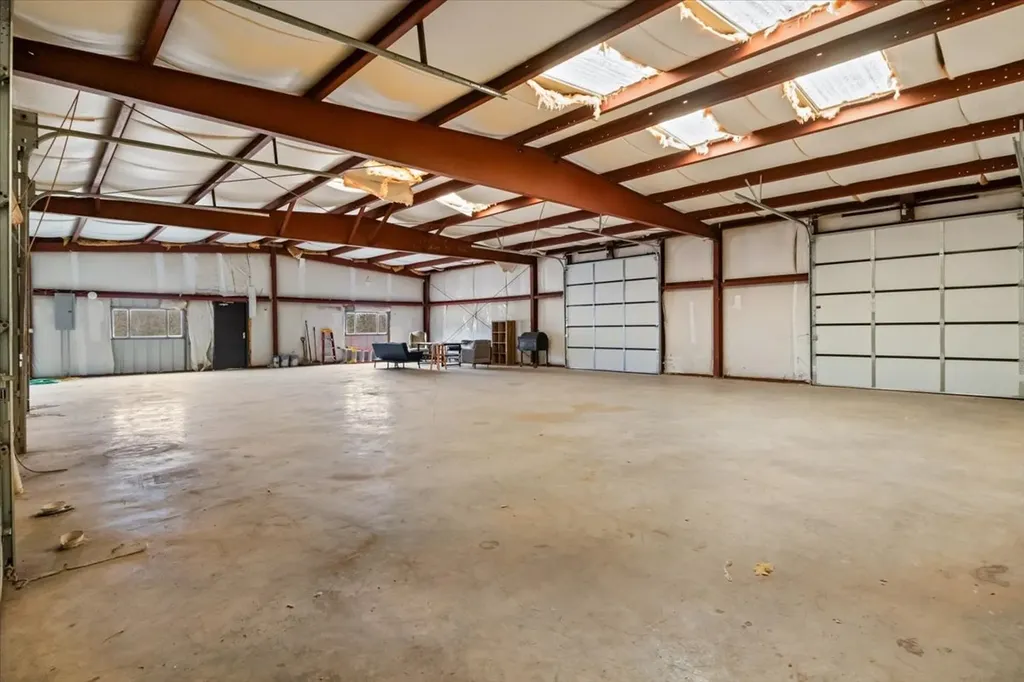 4385 Highway 48, N Charlotte TN 37036