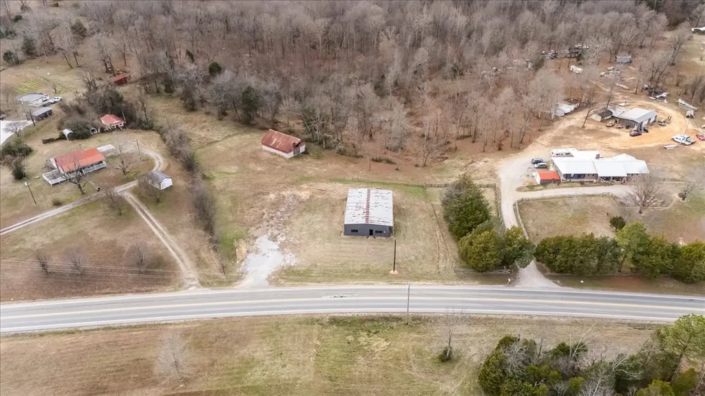 4385 Highway 48, N Charlotte TN 37036