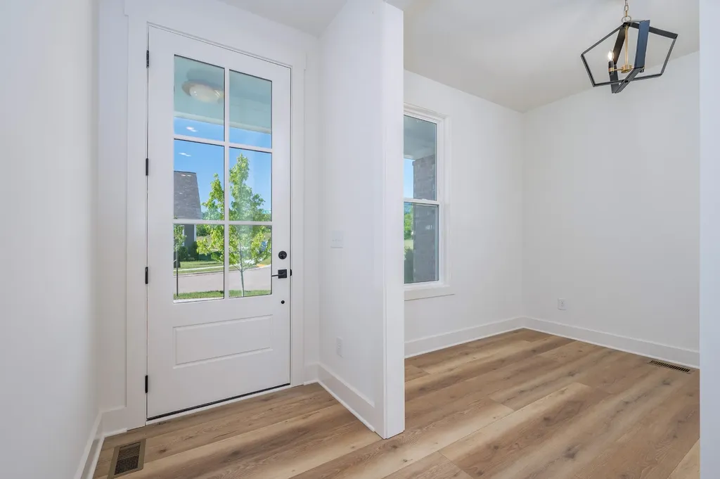 1301 Alderwood Pass Nashville TN 37207